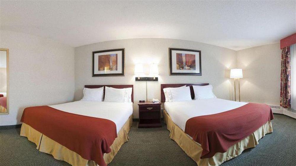 Holiday Inn Express Red Deer By Ihg Extérieur photo