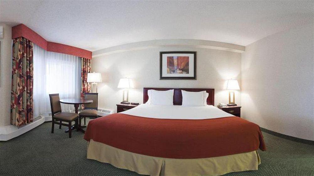 Holiday Inn Express Red Deer By Ihg Extérieur photo
